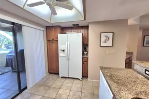 50 Woodlake Pl, Oldsmar, FL 34677 - Photo 11