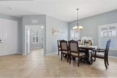 10645 Mistflower Lane, Tampa, FL 33647 - Photo 9