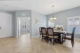 10645 Mistflower Ln, Tampa, FL 33647 - Photo 9