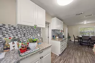 1135 Fairmont St, Clearwater, FL 33755 - Photo 11