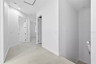 11516 Bellamar St, Tampa, FL 33637 - Photo 27