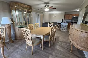 5582 Baywater Dr, Tampa, FL 33615 - Photo 9
