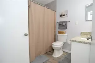 8754 Mallard Reserve Dr, Tampa, FL 33614 - Photo 25