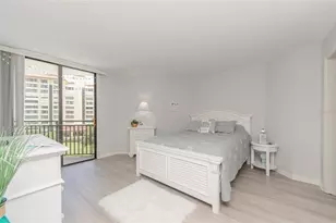 690 Island Way, Clearwater Beach, FL 33767 - Photo 15
