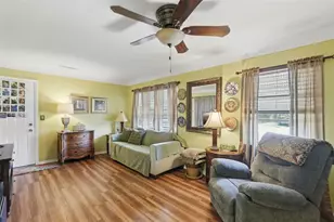 4570 Haines Rd N, Saint Petersburg, FL 33714 - Photo 5