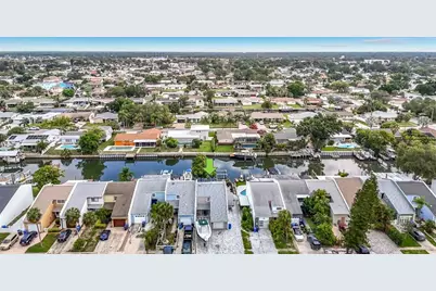 8725 Bay Pointe Drive, Tampa, FL 33615 - Photo 3