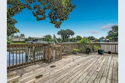 8725 Bay Pointe Drive, Tampa, FL 33615 - Photo 45