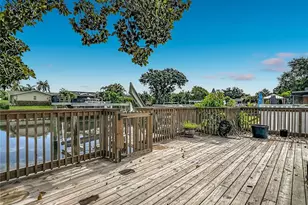 8725 Bay Pointe Dr, Tampa, FL 33615 - Photo 45