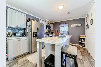10485 Holiday Shores Drive #302, Largo, FL 33773 - Photo 9