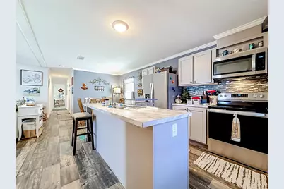 10485 Holiday Shores Drive #302, Largo, FL 33773 - Photo 11