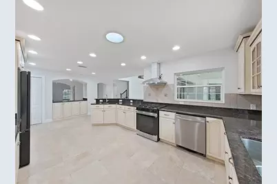 3322 Schefflera Road, Tampa, FL 33618 - Photo 13