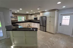 3322 Schefflera Rd, Tampa, FL 33618 - Photo 15