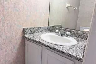 7514 Colonial Ct, Tampa, FL 33615 - Photo 7