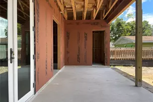 721 47th Ave N, Saint Petersburg, FL 33703 - Photo 9