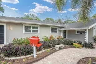 1625 North Dakota Ave NE, Saint Petersburg, FL 33703 - Photo 3