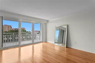 700 Beach Dr NE, Saint Petersburg, FL 33701 - Photo 21