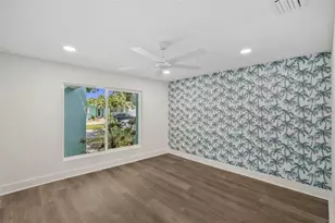 14030 79th Ave, Seminole, FL 33776 - Photo 17
