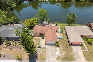 914 Carlton Rd, Tarpon Springs, FL 34689 - Photo 47