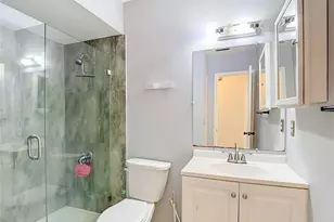 740 Caliente Dr, Brandon, FL 33511 - Photo 39