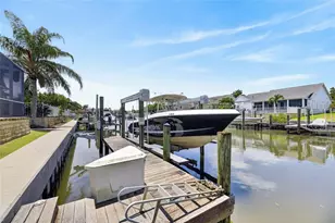 508 Islebay Dr, Apollo Beach, FL 33572 - Photo 93