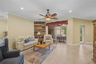 2216 Pinecrest Dr, Lutz, FL 33549 - Photo 9