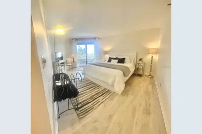 5950 Pelican Bay Plaza S #505, Gulfport, FL 33707 - Photo 31