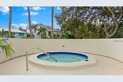 5950 Pelican Bay Plaza S #505, Gulfport, FL 33707 - Photo 7