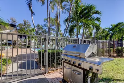 4910 Bay Street NE #210, Saint Petersburg, FL 33703 - Photo 3