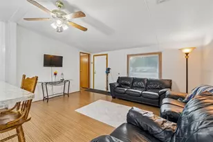 10654 Holgate St, New Port Richey, FL 34654 - Photo 5