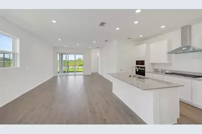 2816 Marrakesh Lane, Sarasota, FL 34234 - Photo 5