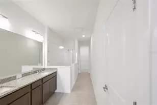 2816 Marrakesh Ln, Sarasota, FL 34234 - Photo 15