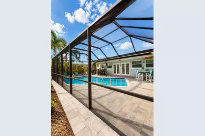 8408 Boulder Place, Tampa, FL 33615 - Photo 15