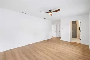 13325 Golf Crest Cir, Tampa, FL 33618 - Photo 21
