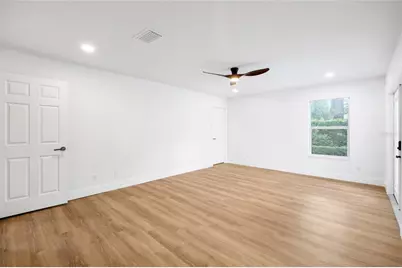 13325 Golf Crest Circle, Tampa, FL 33618 - Photo 23