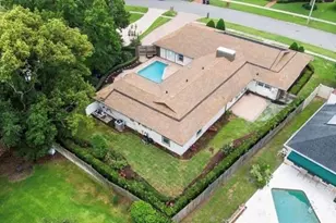 13325 Golf Crest Cir, Tampa, FL 33618 - Photo 63