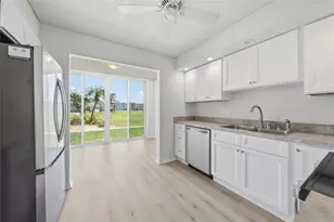 4895 Bay St NE, Saint Petersburg, FL 33703 - Photo 11