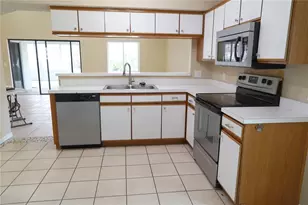 4304 Barret Ave, Plant City, FL 33566 - Photo 9