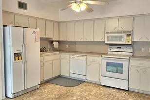 2284 Philippine Dr, Clearwater, FL 33763 - Photo 3