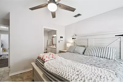 9064 Lake Chase Island Way, Tampa, FL 33626 - Photo 27