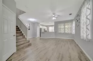 547 Black Lion Dr NE, Saint Petersburg, FL 33716 - Photo 27