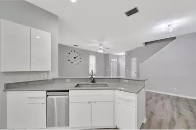 547 Black Lion Drive NE, Saint Petersburg, FL 33716 - Photo 15