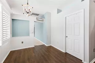 19218 Sea Mist Ln, Lutz, FL 33558 - Photo 9