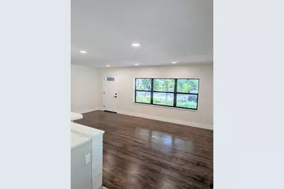 8206 N 19th Street, Tampa, FL 33604 - Photo 7