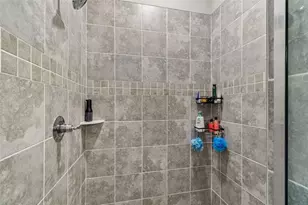 35271 Crescent Creek Dr, Zephyrhills, FL 33541 - Photo 27