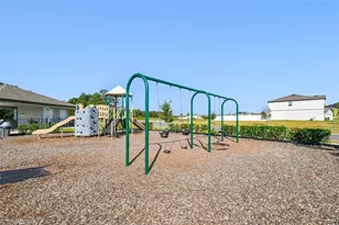 35271 Crescent Creek Dr, Zephyrhills, FL 33541 - Photo 69
