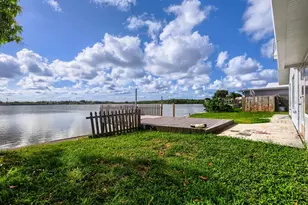 1962 Society Dr, Holiday, FL 34691 - Photo 23