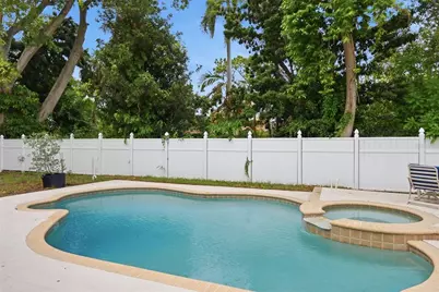 8205 Westridge Drive, Tampa, FL 33615 - Photo 39