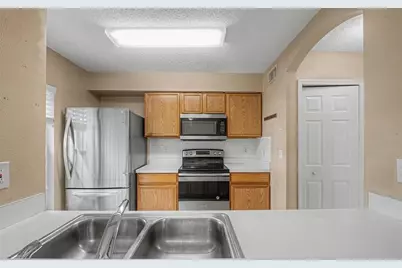 7434 E Bank Drive, Tampa, FL 33617 - Photo 7