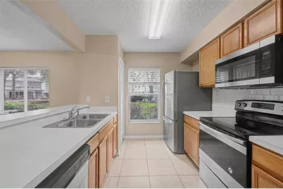 7434 E Bank Drive, Tampa, FL 33617 - Photo 5
