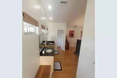 2916 W Bay Court Avenue, Tampa, FL 33611 - Photo 25